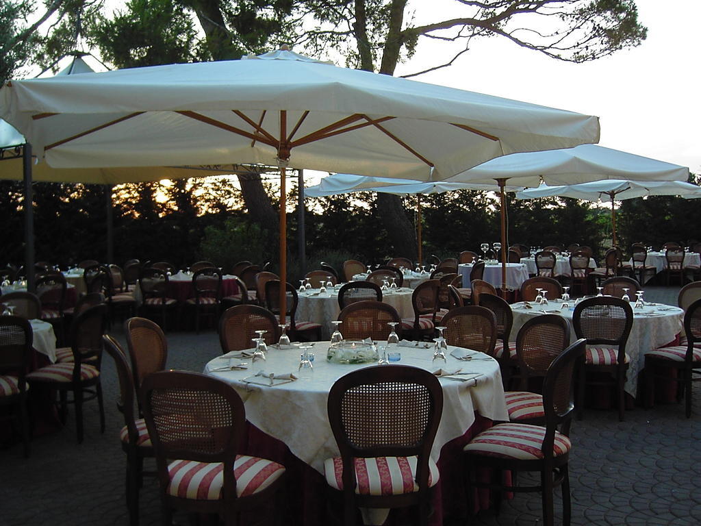Agriturismo Antico Leccio Hotel Gioia Del Colle Eksteriør billede
